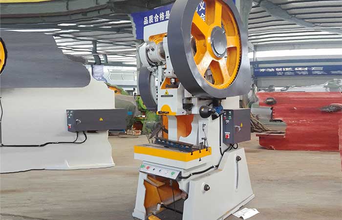 63噸開(kāi)式可傾沖床JC23-63T